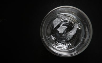 焼酎バクダンカストリイメージの写真