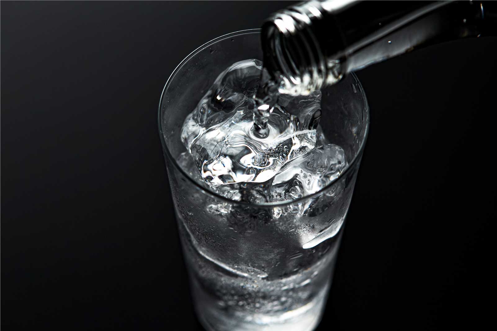 酒税法で見る焼酎の基礎知識｜度数・原料・製法による分類の仕組み